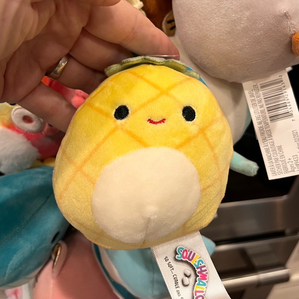 Maui pineapple squishmallow clip nwt